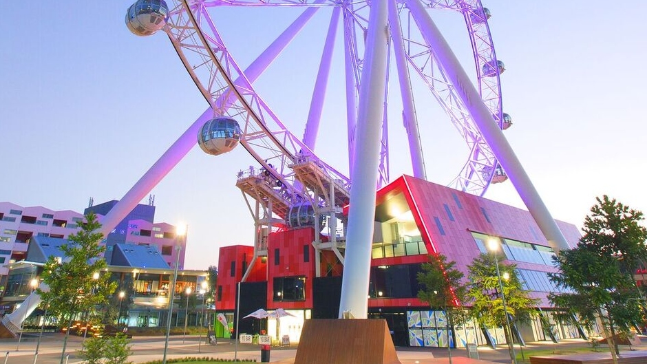 Experience incredible unobstructed 360-degree views of Victoria from the one of the largest giant observation wheels in the world!